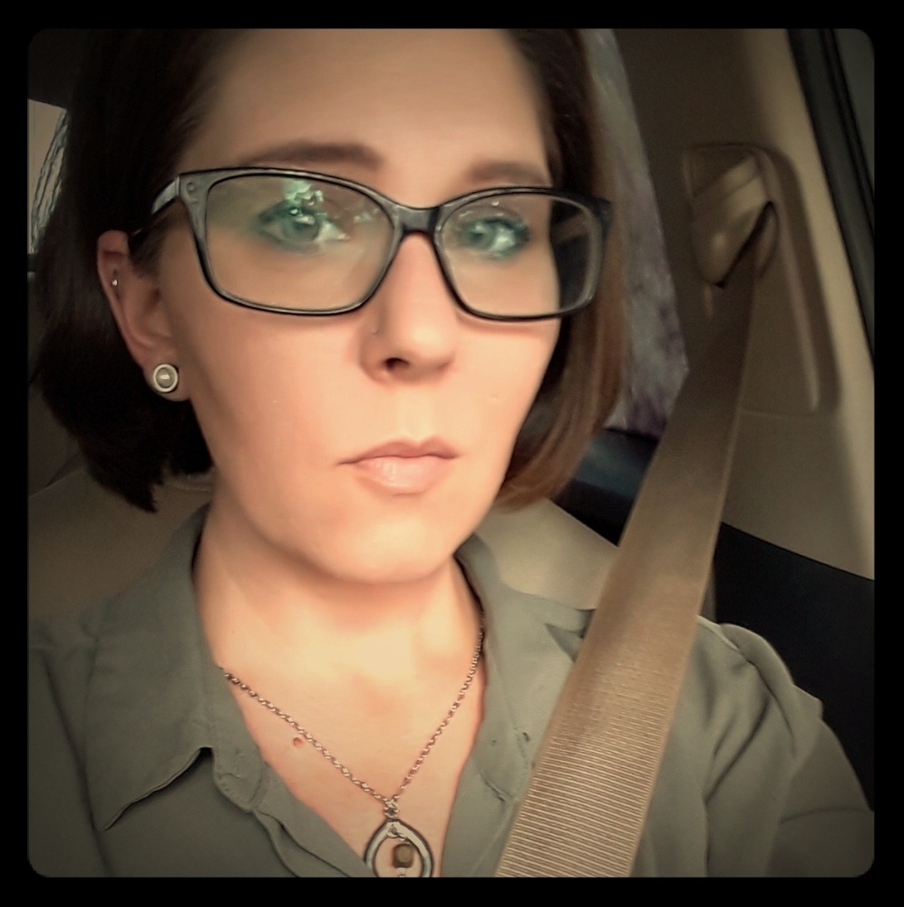 Meet your Posher, Laya
